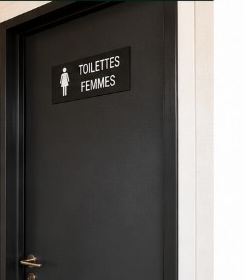 SANITAIRES MODULAIRES — Toilettes femmes